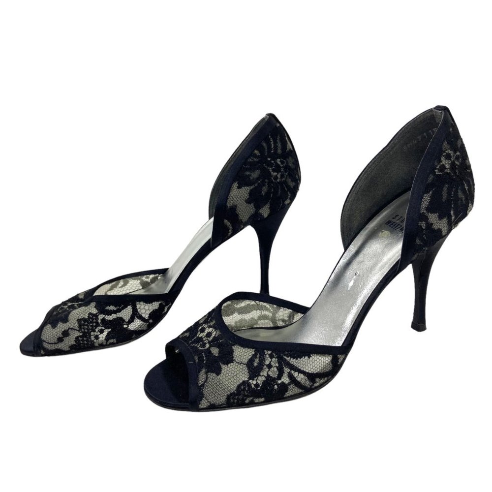 Stuart Weitzman black lace d'orsay pumps // Size 9